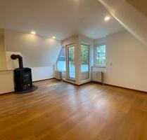 Frisch renovierte Maisonette-Whg mit Kaminofen und 2 Balkonen - Glücksburg (Ostsee)