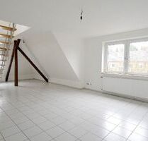 Traumhaftes Wohnen im Dachgeschoss: Maisonette-Wohnung mit Balkon und Garage! - Gladbeck