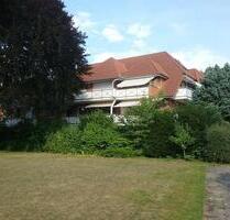 Beste Lage ! 2-Zimmer-ETW mit Balkon, Garage und Pkw-Stellplatz - Bad Nenndorf