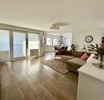 lichtdurchflutete 3,5 Zimmer Eigentumswohnung - modern - saniert - Massenbachhausen