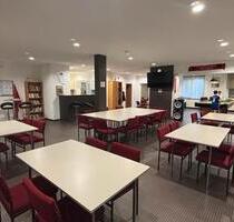 150 m2 Lokal zu vermieten - 200,00 EUR Kaltmiete, in Solingen (PLZ: 42653) Central