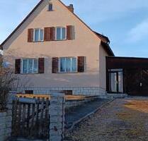 Einfamilienhaus mit schönem Grundstück - Sulzbach-Rosenberg