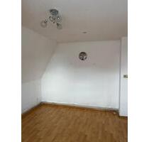 2-Zimmer-Dachgeschosswohnung in ruhiger Lage - Bielefeld Heepen