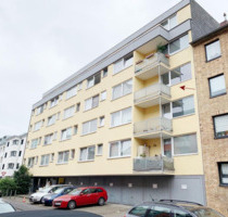 Vollmöblierte 2,5-Zi. Wohnung mit Balkon & EBK in Köln Mauenheim