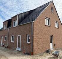 Neubau KFW 40+ Doppelhaushälfte Lutten zu vermieten - Erstbezug - Goldenstedt