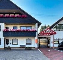 Praxis mit unterschiedlichen Nutzungsmöglichkeiten in naturnaher Umgebung - Sankt Wendel