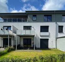 Helle 3-Zimmerwohnung mit sonnigem Balkon in zentraler Lage - Neumünster Böcklersiedlung