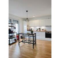 Schöne und moderne 3-Zimmer-Wohnung mit Balkon, Aufzug & Garage - Rottenburg am Neckar