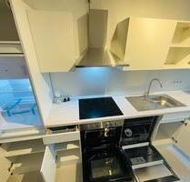 Große helle 3,5 ZKB mit großem Süd-Balkon und neuer Einbauküche - Steinbach (Taunus)