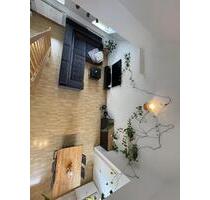 Charmante 2,5 Zimmer - Dachgeschosswohnung mit Galerie - Augsburg