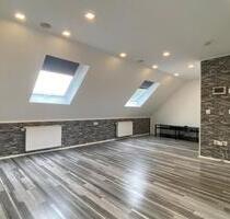 Dachgeschosswohnung, 3 Zimmer, DG - Köngen