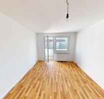3-Raum-Balkonwohnung mit Tageslichtbad - Chemnitz Kapellenberg