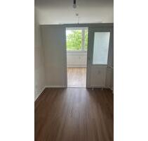 Helle 2-Zimmer-Wohnung in Laatzen mit Blick ins Grüne