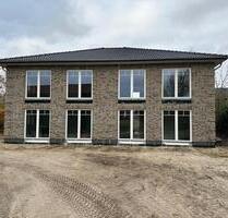 Erstbezug - Neubau - 3-Zimmer-Wohnung OG links + rechts ab 1.3.26 - Kropp