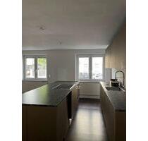 Stilvolle 3-Zimmer-Wohnung mit Terrasse im Herzen von Schwabing - München Schwabing-Freimann