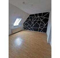 2 Raum Dachgeschosswohnung - 280,00 EUR Kaltmiete, ca.  45,00 m² in Staßfurt (PLZ: 39446) Löderburg