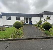 Einfamilien Reihenhaus Bitburg - 1.300,00 EUR Kaltmiete, in Trier (PLZ: 54292) Nord