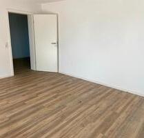 Ebenerdige Wohnung mit zwei Gartenterrassen - Reichshof