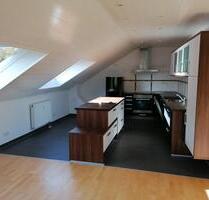 Idar – Schöne Dachgeschosswohnung | 3ZKB - Idar-Oberstein