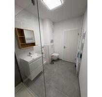 Modernisierte 2-Zimmer-Erdgeschosswohnung mit Terrasse & Garten i - Laatzen