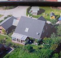 Wohnhaus mit Wintergarten und Garage - Schuby