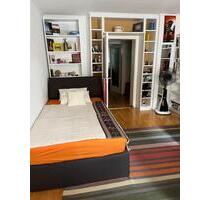 Zimmer in 130 m² Wohnung an Wiesenpersonal zu vermieten - München Ludwigsvorstadt-Isarvorstadt
