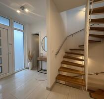 Familientraum mit ELW, Kamin, Garage & 2 Stellpl. in zentraler guter Wohnlage - Usingen