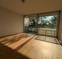Helles Apartment mit Balkon ETW in München Neuperlach 34 qm Frei