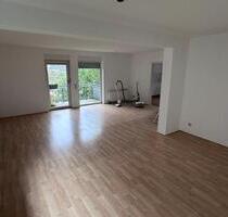 Helle 3-Zimmer-Wohnung mit Balkon, Stellplatz Gummersbach-Erbland - Wiehl