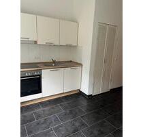 Schöne 2-Zimmerwohnung mit EBK, eigenem Gartenabteil und großzügigen Abstellmöglichkeiten!! - Chemnitz Helbersdorf