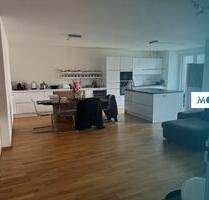 ++ Moderne 4-Zimmer-Wohnung mit stilvoller Ausstattung: Tageslichtbad, bodentiefe Fenster & Balkon ++ - Ulm Obertalfingen