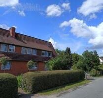Großes Wohnhaus in beliebter Lage mit Einliegerwohnung und Keller - Bremen Osterholz