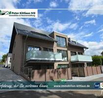 Siegburg-Kaldauen: Lichtdurchflutete Maisonette – Modernes Wohnen auf zwei Ebenen