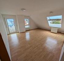 Wunderschöne 2-Zimmer Wohnung mit EBK & Stellplatz zu vermieten - Täferrot
