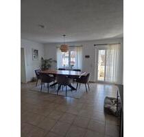 Moderne 4.5 Zimmer-Wohnung inklusive Balkon an ruhiger Lage - Murg