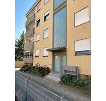 Provisionsfrei: 2 Zi.Whg. mit Kfz Abstellplatz, Balkon und Keller - Groß-Gerau