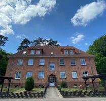 Lichtdurchflutete Wohnung in kleinem Mehrfamilienhaus! Einziehen und Wohlfühlen! - Güstrow