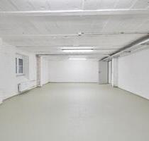 Lagerräumlichkeiten mit bis zu rd. 200 m² Gesamtfläche - Dresden Klotzsche