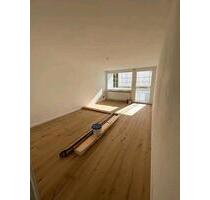 Sahlkamp: Renovierte 3-Zimmer-Wohnung im 7. OG mit Balkon - Hannover Bothfeld-Vahrenheide