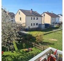Zu Vermieten sonnige 4,5 Zi- Whg renovierte in Neckartenzlingen