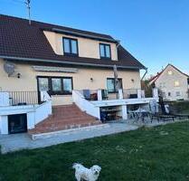 Alleinstehende Einfamilienhaus mit viel Grundstück - Neuhausen ob Eck