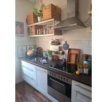 Ab 15.06. Altbauwohnung mit Einbauküche - Braunschweig