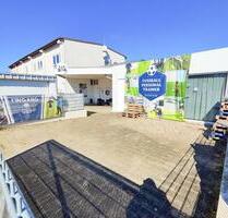 Attraktive Gewerbefläche mit Halle, Büros und Stellplätzen in Erolzheim