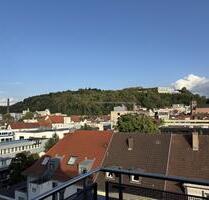 Voll möblierte Etagen-Wohnung in City-Lage! Kurzzeitmiete möglich! - Homburg