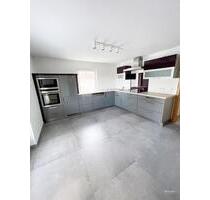 Renovierte 4 Zimmer Wohnung mit Einbauküche und 2 Terrassen - 140m2 - Lauenau