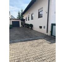 Schöne 4-Zimmer-Wohnung (102 m²) in Hemhofen