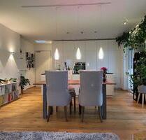 Exklusive 2-Raum-Penthouse-Wohnung luxuriöse Ausstattung inkl AC - Hattersheim am Main