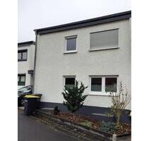 Einfamilienhaus in 35764 Sinn - 800,00 EUR Kaltmiete, ca.  92,00 m² in Sinn (PLZ: 35764)