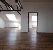 Einzigartige Dachgeschosswohnung mit offener Küche &Tageslichtbad - Leipzig Ost