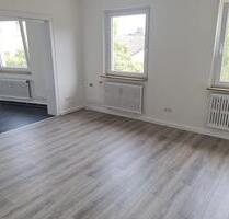 Renovierte 3-Zimmer-Wohnung im 3. Obergeschoss zu vermieten! - Duisburg Laar